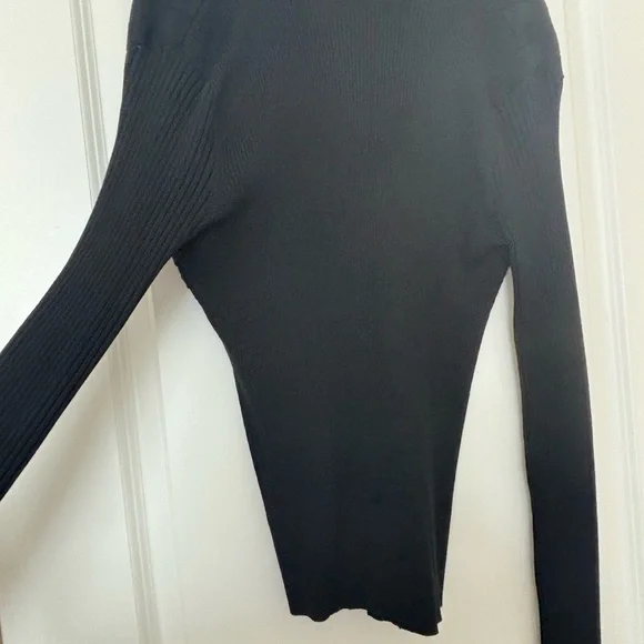 INC International Concepts Black V-Neck Sweater - Picture 4 of 4